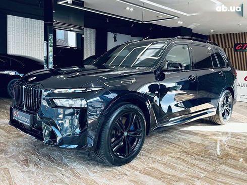 BMW X7 2023 - фото 11