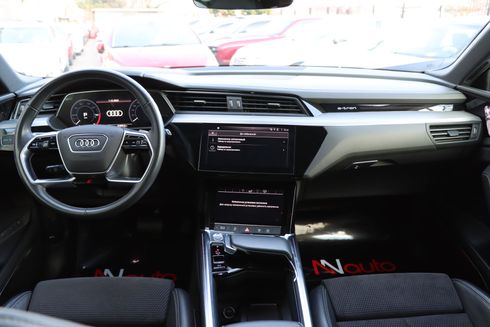 Audi E-Tron 2020 синий - фото 5
