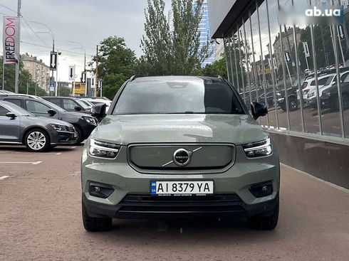 Volvo XC40 2021 - фото 3