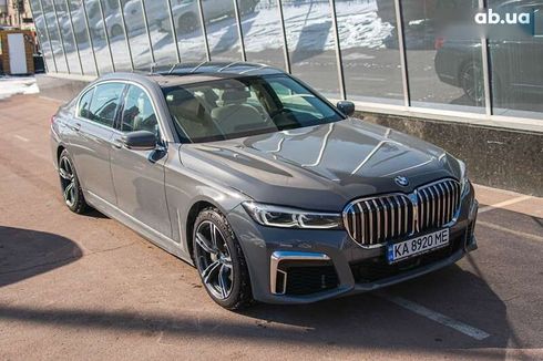 BMW 7 серия 2017 - фото 2