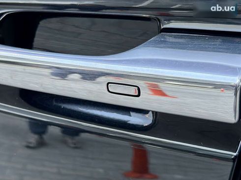 Rolls-Royce Cullinan 2019 - фото 30