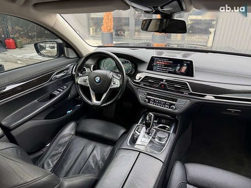 BMW 7 серия 2015 - фото 15