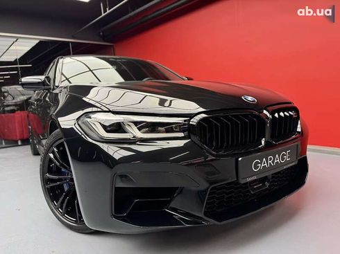 BMW M5 2019 - фото 10