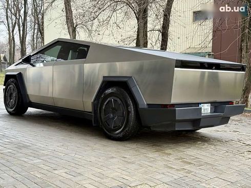 Tesla Cybertruck 2024 - фото 16