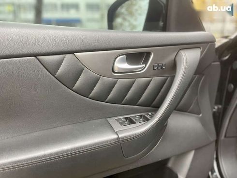 Infiniti QX70 2015 - фото 24