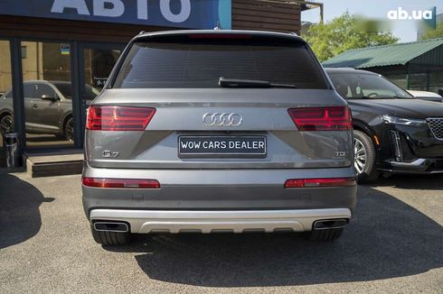 Audi Q7 2016 - фото 13