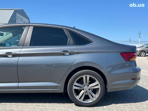 Volkswagen Jetta 2018 серый - фото 12
