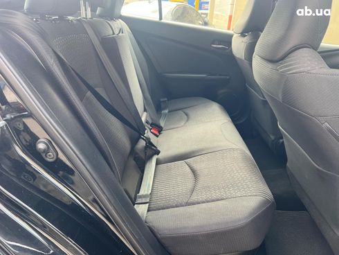 Toyota Prius 2016 черный - фото 34