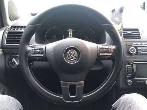 Volkswagen Touran 2010 - фото 15