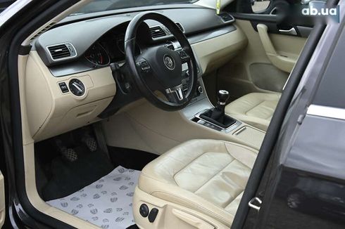 Volkswagen Passat 2011 - фото 16