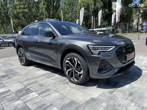 Audi E-Tron 2022 - фото 8