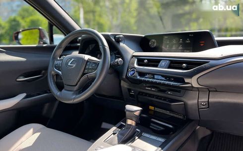 Lexus UX 2021 - фото 10