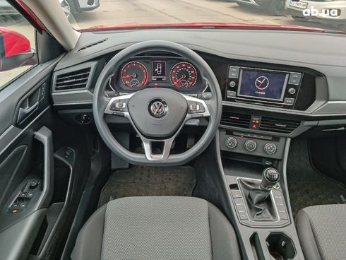 Volkswagen Jetta 2019 красный - фото 14