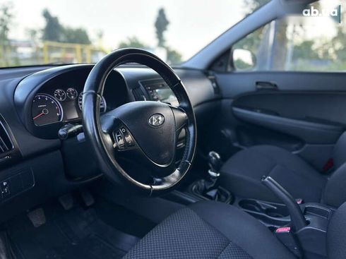 Hyundai i30 2010 - фото 24