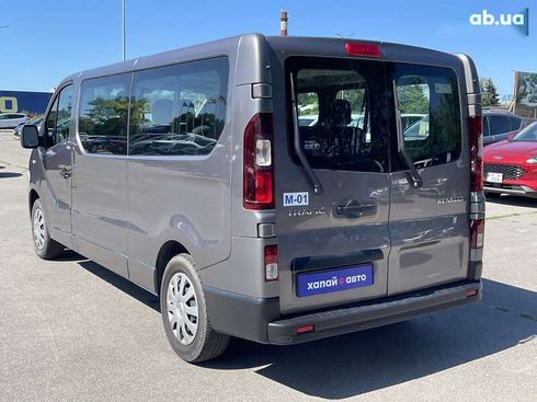 Renault Trafic 2019 - фото 9