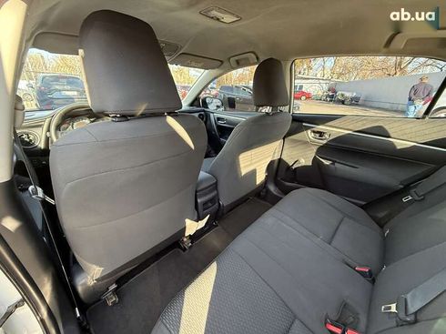 Toyota Corolla 2017 - фото 30