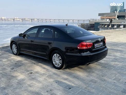 Volkswagen Passat 2015 - фото 18