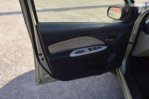 Toyota Yaris 2007 - фото 6