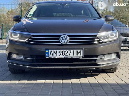 Volkswagen Passat 2017 - фото 9