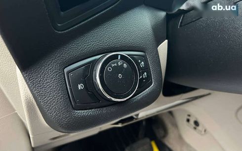 Ford Escape 2014 - фото 10