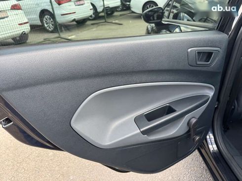 Ford Fiesta 2011 - фото 21