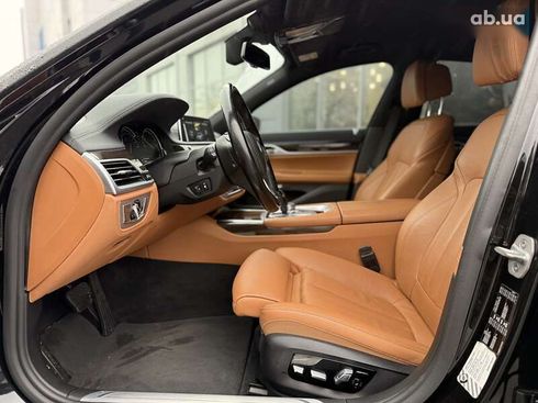 BMW 7 серия 2017 - фото 14