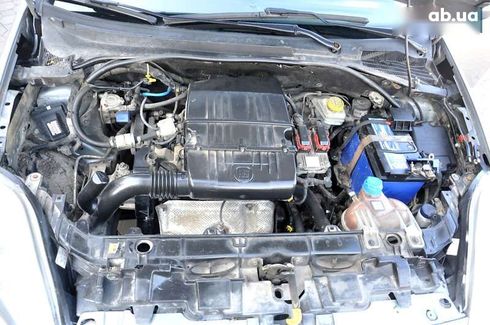 Fiat Punto 2012 - фото 27