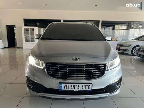 Kia Carnival 2016 - фото 2