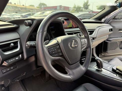 Lexus UX 2020 - фото 20