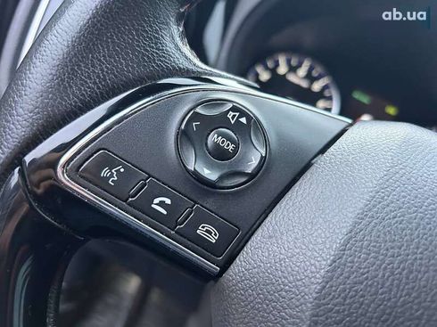 Mitsubishi Outlander 2020 - фото 21