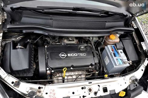 Opel Zafira 2009 - фото 27