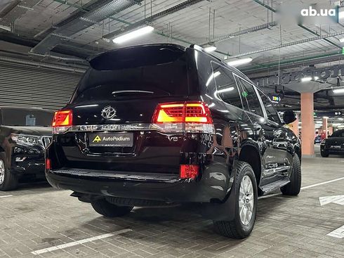 Toyota Land Cruiser 2020 - фото 6