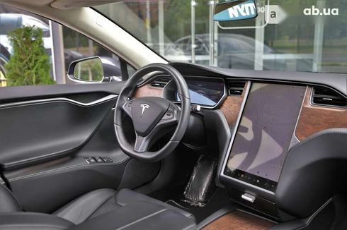 Tesla Model S 2018 - фото 11