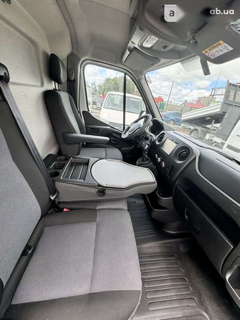 Renault Master 2019 - фото 12