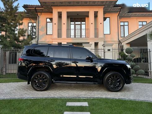Toyota Land Cruiser 2021 - фото 18