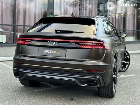 Audi Q8 2020 - фото 12