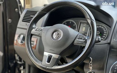 Volkswagen Multivan 2011 - фото 14