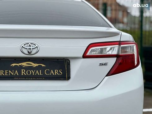 Toyota Camry 2014 - фото 14