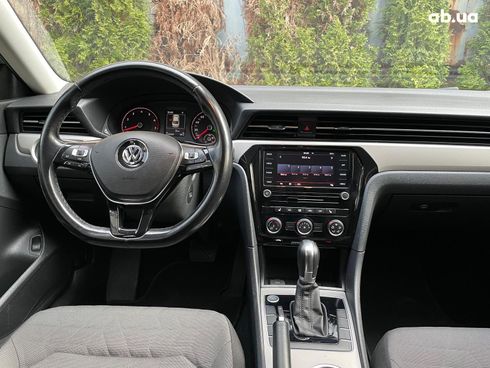 Volkswagen passat b8 2019 серый - фото 30