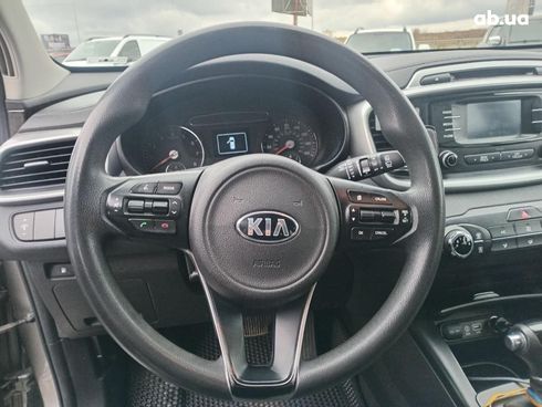 Kia Sorento 2015 серый - фото 11