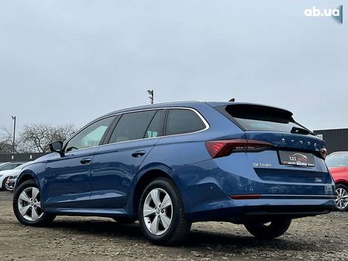 Skoda Octavia 2021 - фото 6