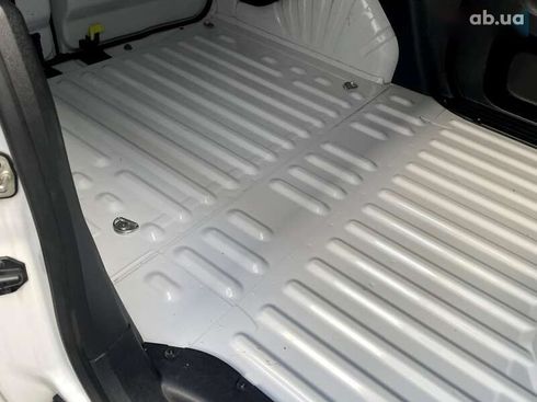 Peugeot Partner 2023 - фото 24