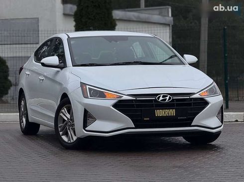 Hyundai Elantra 2019 - фото 3