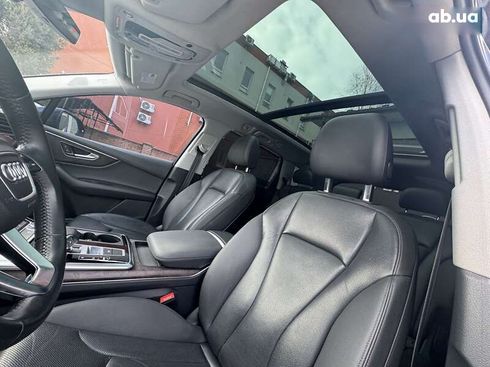 Audi Q7 2020 - фото 25