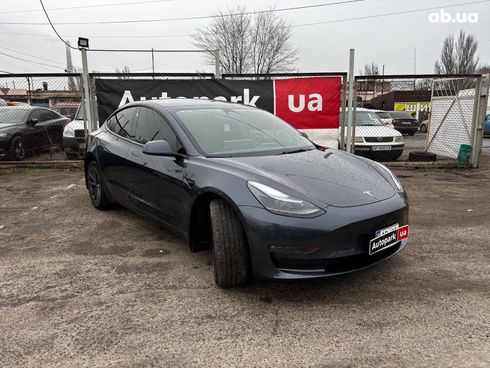 Tesla Model 3 2022 серый - фото 13