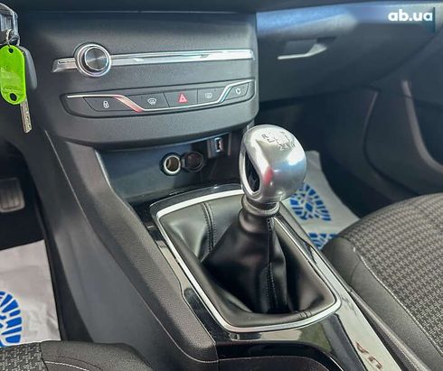 Peugeot 308 2019 - фото 20