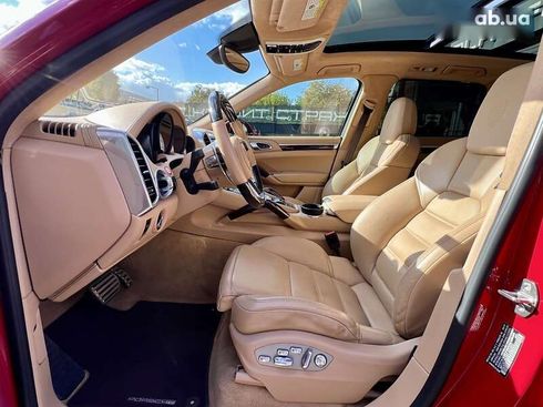 Porsche Cayenne 2015 - фото 26