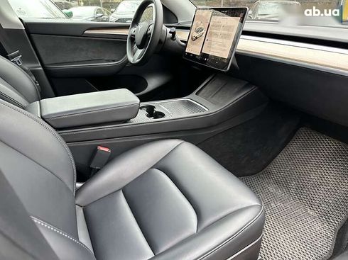 Tesla Model Y 2023 - фото 18