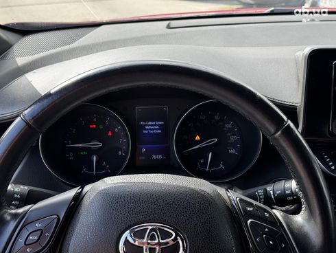 Toyota C-HR 2017 красный - фото 19