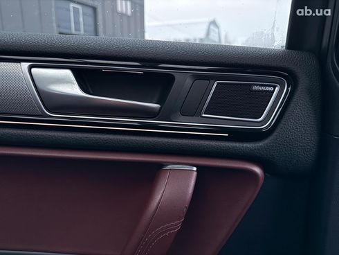 Volkswagen Touareg 2017 черный - фото 38